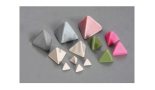 Plastic media-tetrahedron
